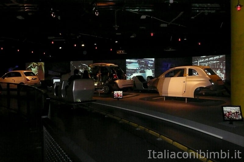 Torino - museo dell'automobile - circuito con le macchinine