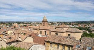 Santarcangelo-di-Romagna-vista-dalla-rocca