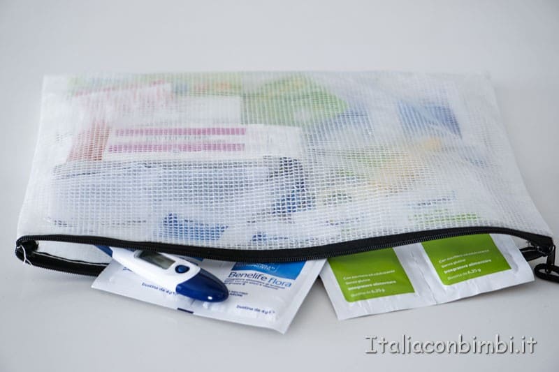 Valigia - farmaci e integratori bustina