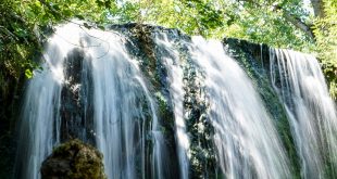 Cascatelle di Sarnano- cascata de lu Vagnatò altro lato