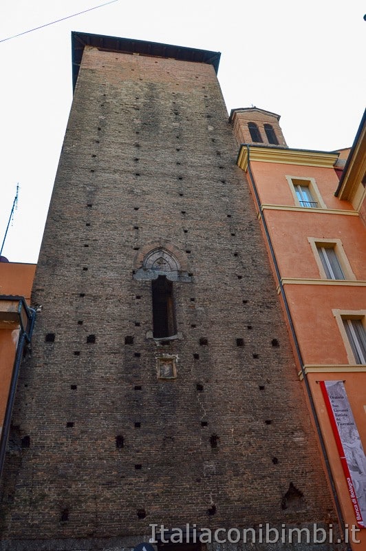 Bologna - torre Galluzzi