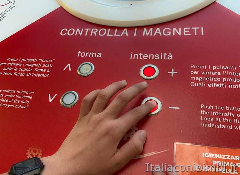Infinito Planetario Torino - controlla i magneti