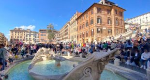 Roma - Fontana della Barcaccia