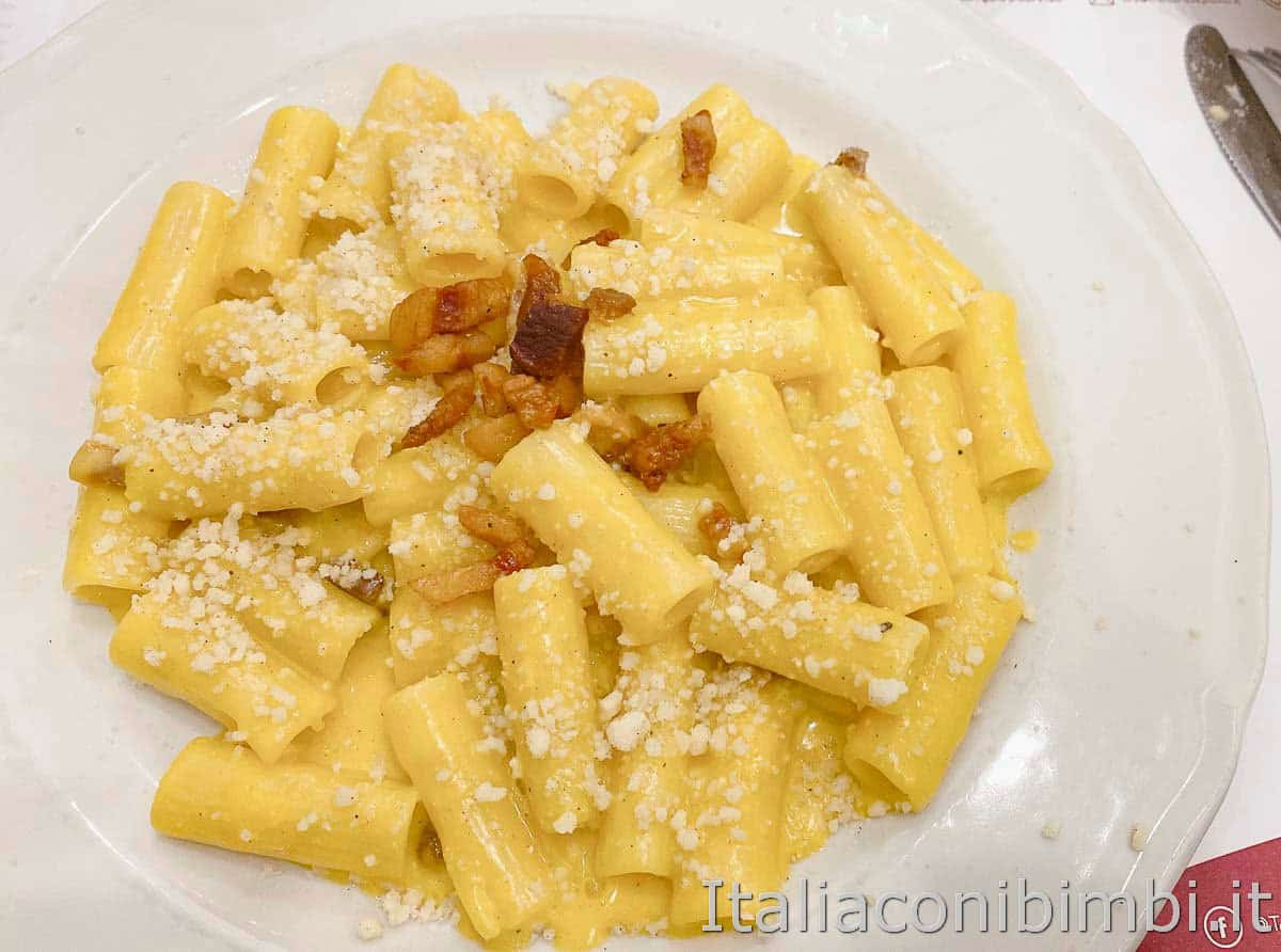 Roma - Trattoria degli Amici - carbonara